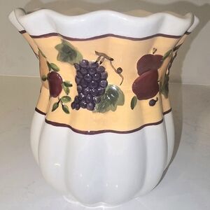 Home Interiors Fruit Motif Vase - White and Yellow.